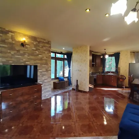 Vila Flower Deluxe Ii Dunajska Streda