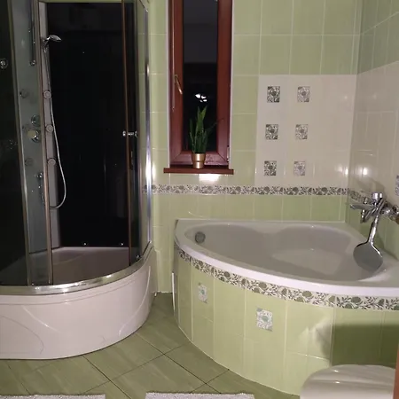 Vila Flower Deluxe Ii Dunajska Streda